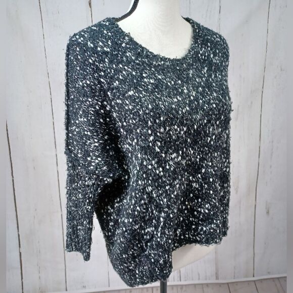 ‼️final must bundle‼️ Jennifer Lopez Grunge Knit Sweater Black Metallic - Picture 3 of 11